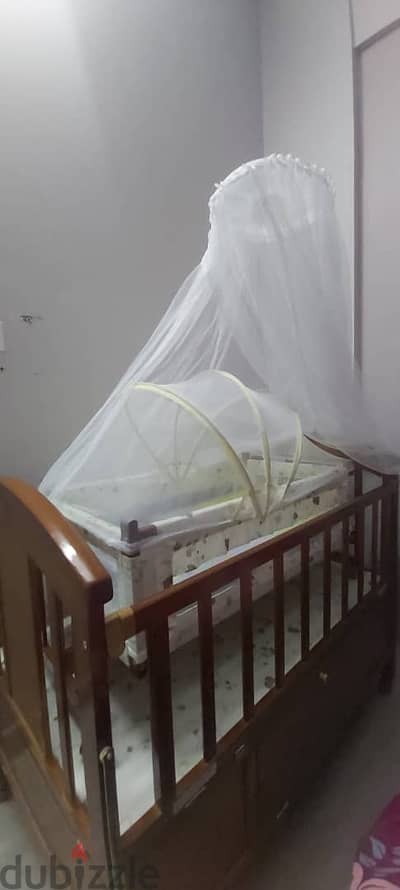 Baby bed good condition