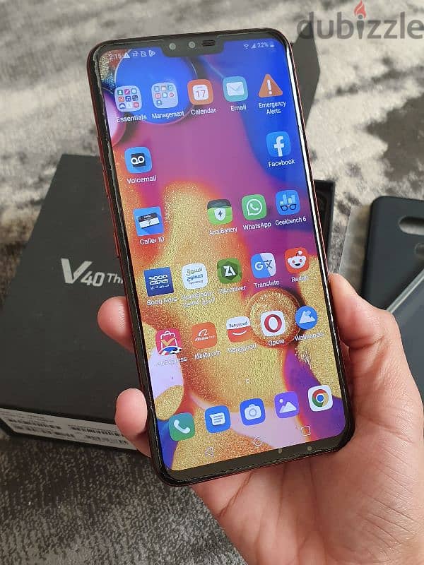 LG v40 thinq 64gb 6gb almost new condition 6