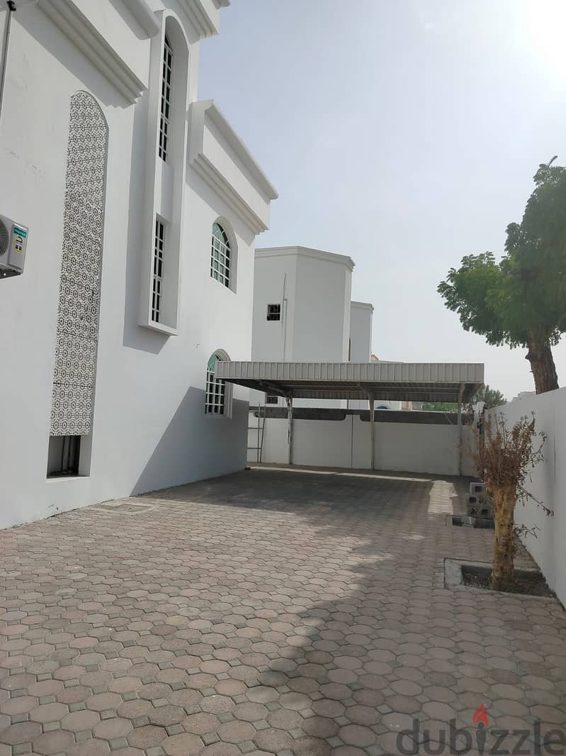 فيلا للايجار في الموالح الجنوبية - Villa for rent in mawaleh south 1