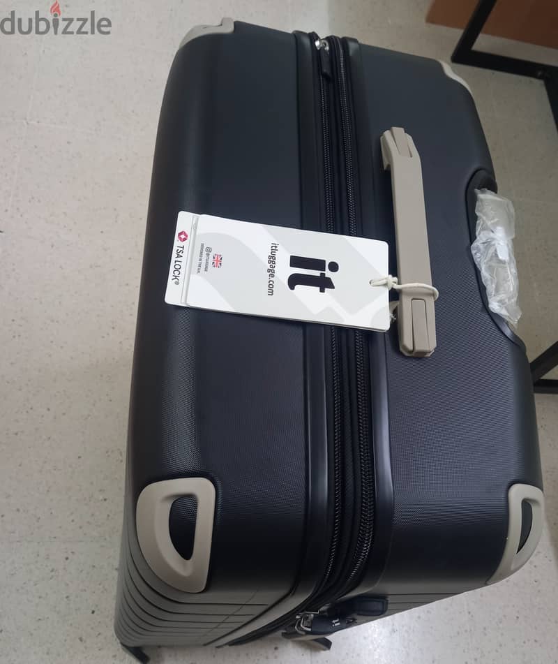 3 Pcs IT Luggage - NEW 4