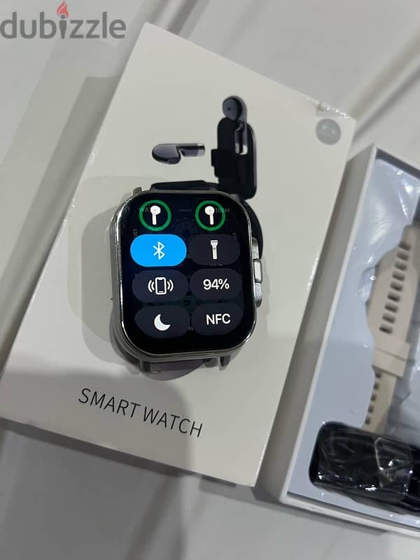 Smart Watch with earbuds 1