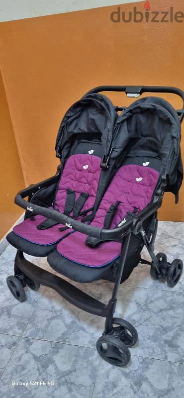 twin stroller