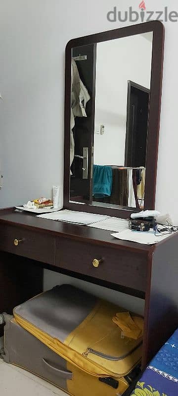 Dressing Table with chair 0