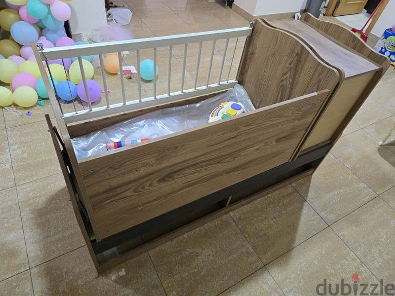 wooden sturdy swing crib 0-6yrs 2