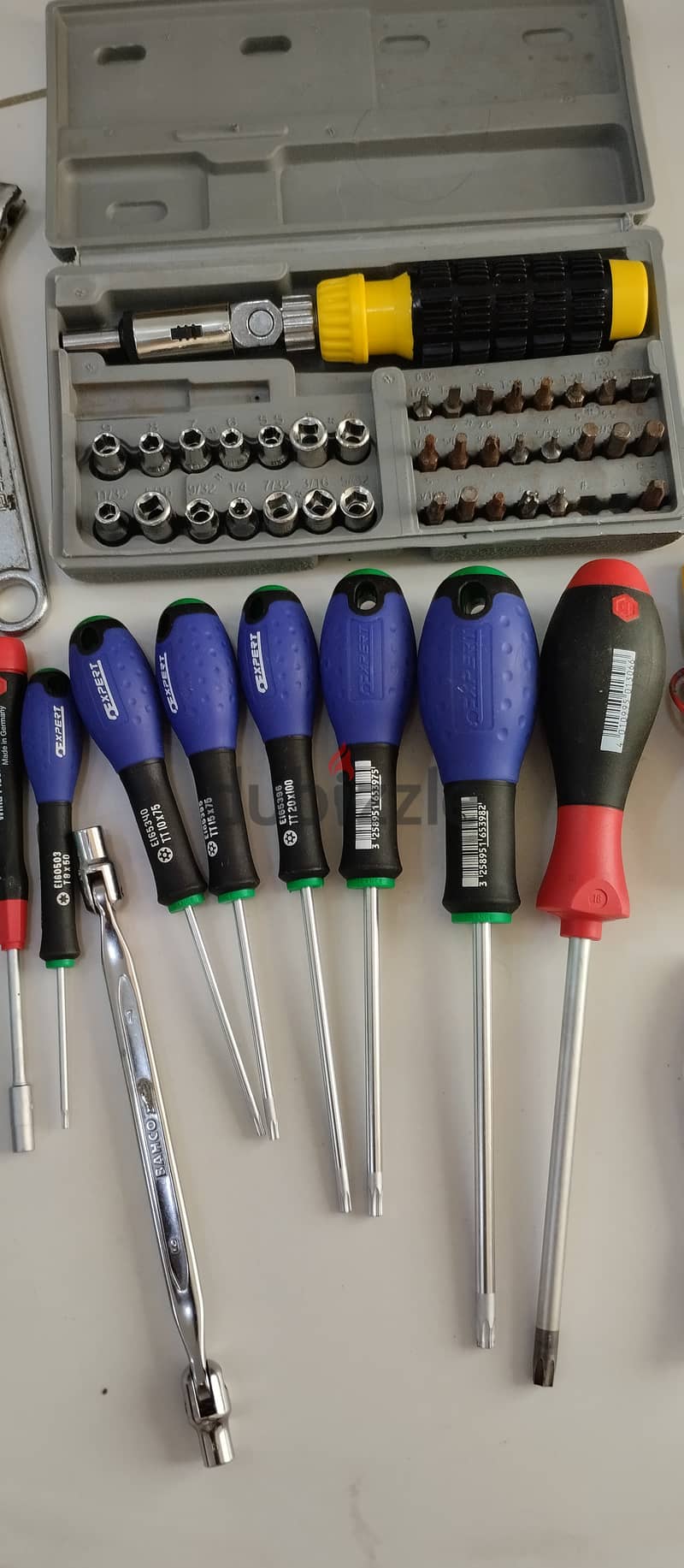 Mixed tools available 0