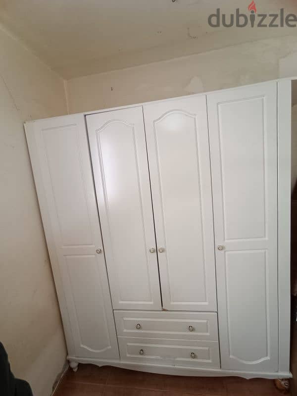 wardrobe 3 door. 4door available 2