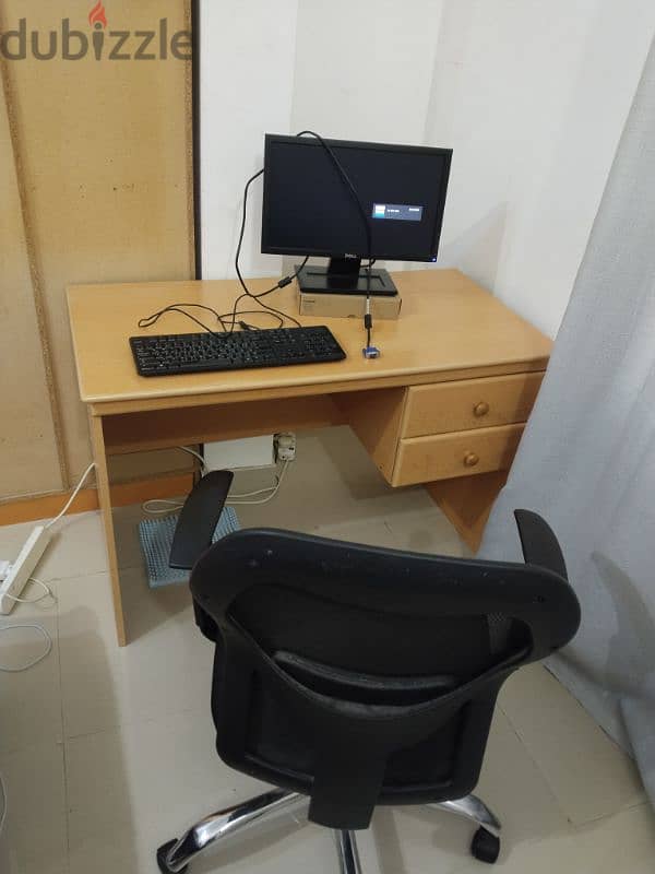 Monitor, keyboard, table and chair for sale 0