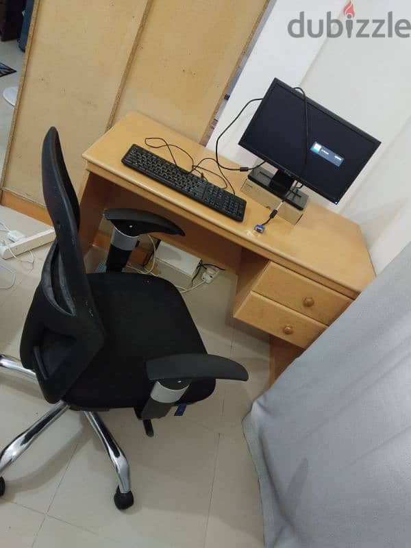 Monitor, keyboard, table and chair for sale 2