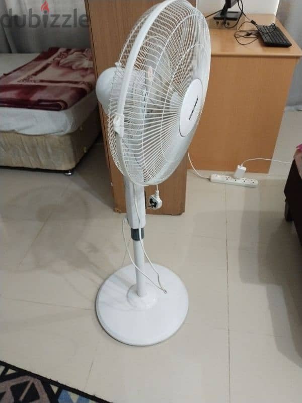 standing fan for sale 0