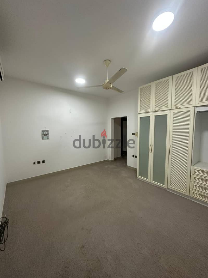 شقق واستديوهات للإيجار. 1BHK and studios for rent 11