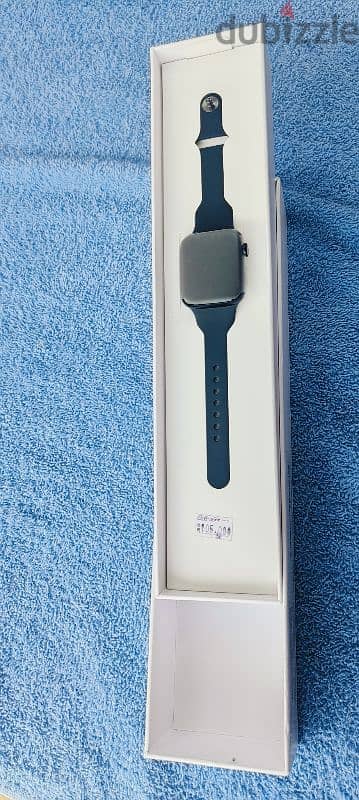 Iphone Watch SE with box blue colour 1