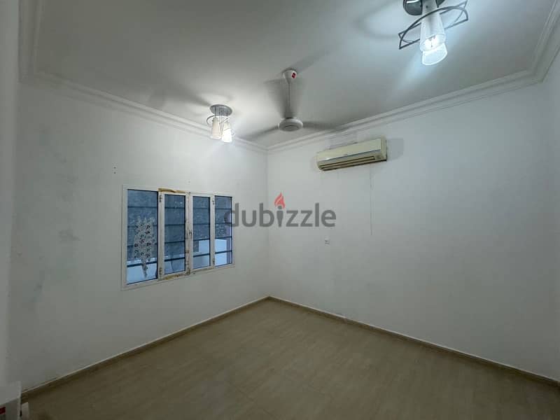 Apartment for rent in Ruwi mumtaz area 9