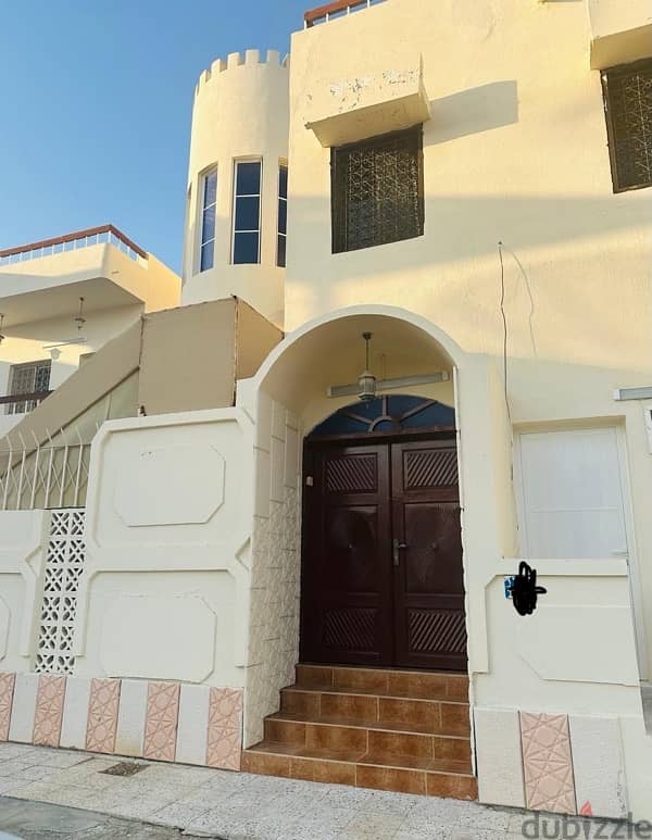 villa for rent in Qurm 0