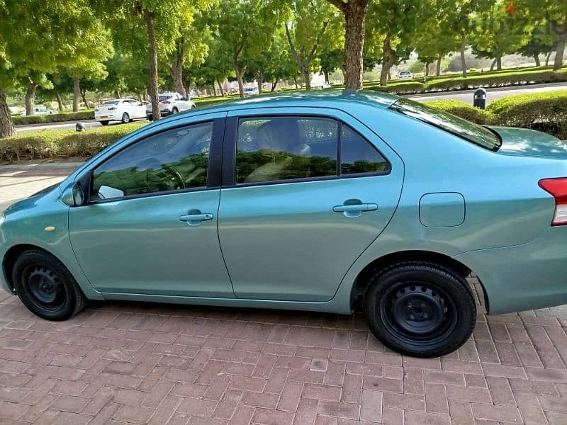 Toyota Yaris 2011 0