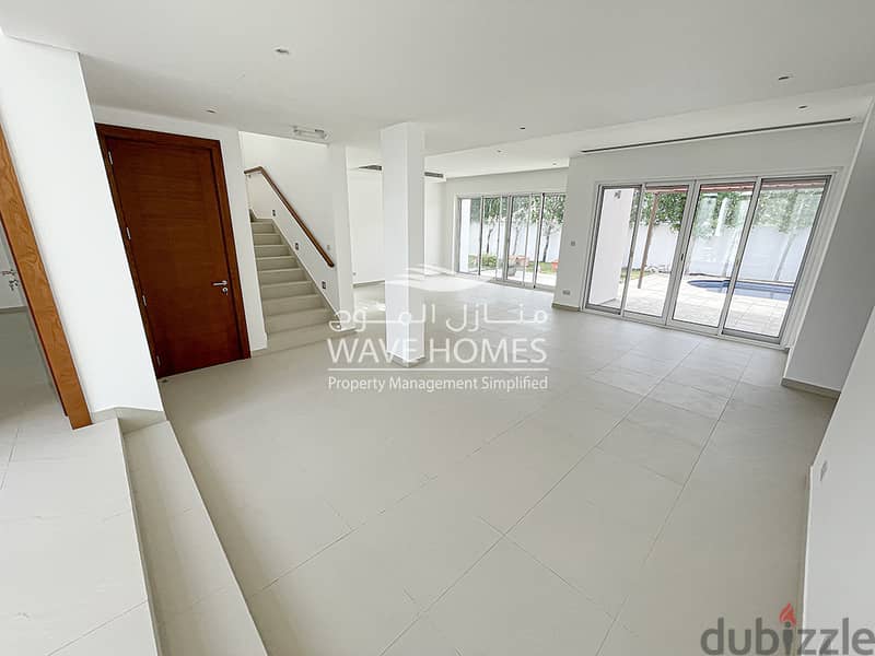 5 Bedrooms Villa for Sale in Almouj Muscat 5