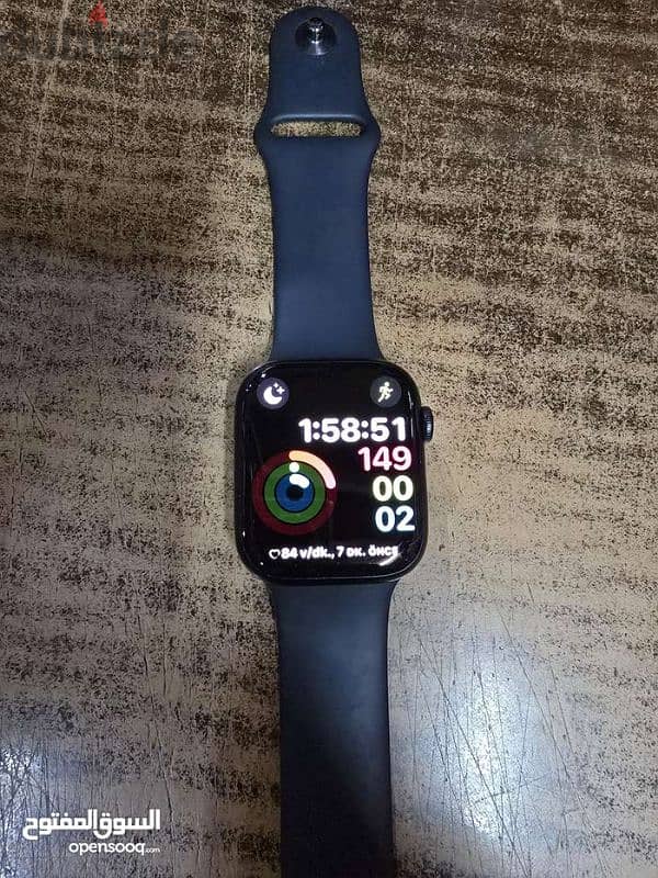 apple watch 7 %100 battery 4