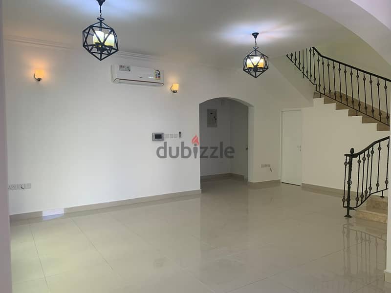 villa for rent close to the beach located al hail north 1