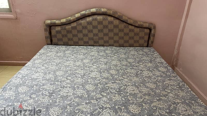 Bed - King Size with Mattress 0