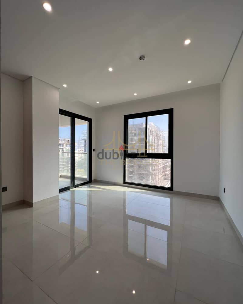 LUXURIOUS 2 BR APARTMENT WITH MARSA VIEW AVAILABLE FOR RENT IN AL MOU 3