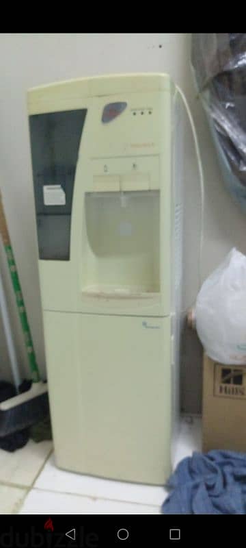 good condition water bottle dispenser 0