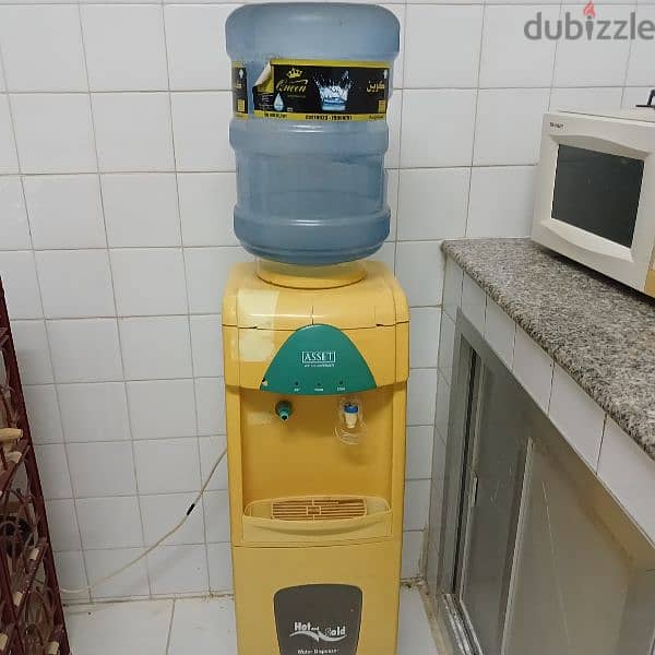 water dispenser in a good condition 2