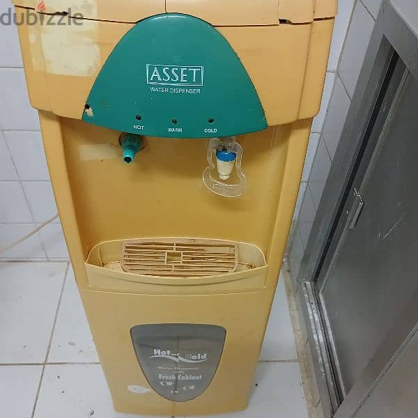 water dispenser in a good condition 3