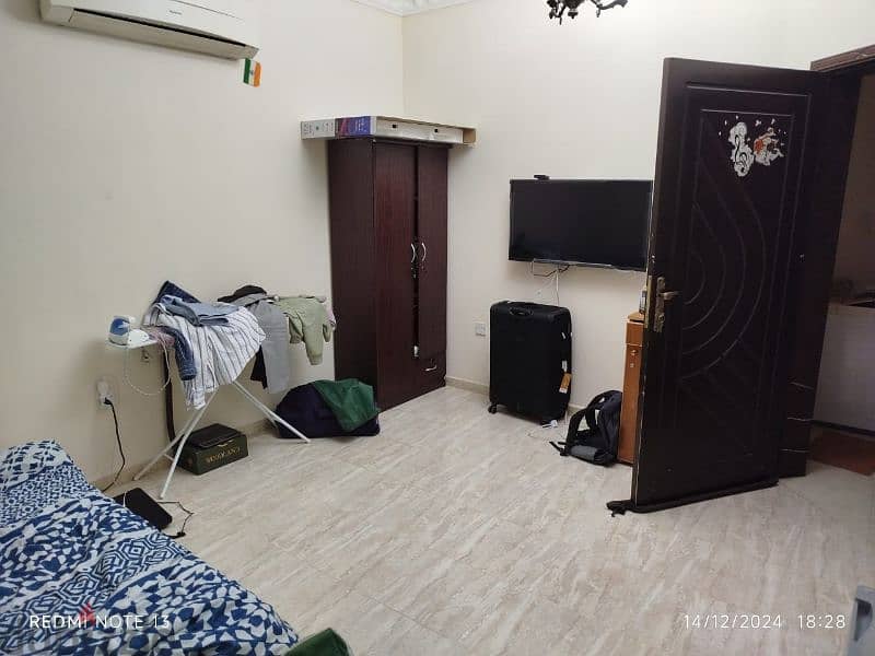 70omr Room for rent 1