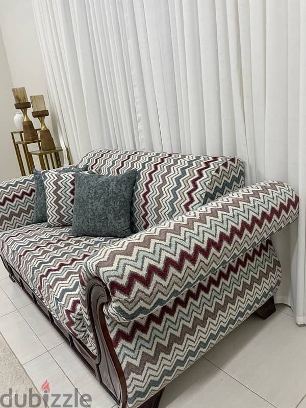 Like-New 2-Seater & 3-Seater Sofas with Fresh Fabric 2