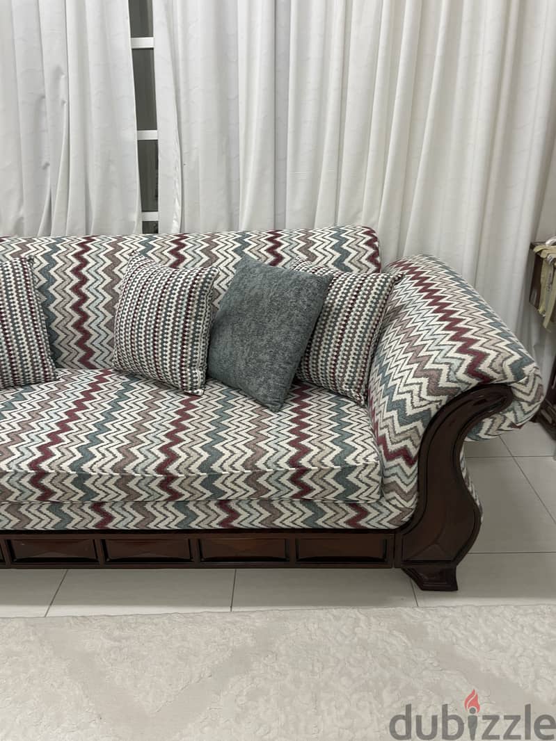 Like-New 2-Seater & 3-Seater Sofas with Fresh Fabric 7