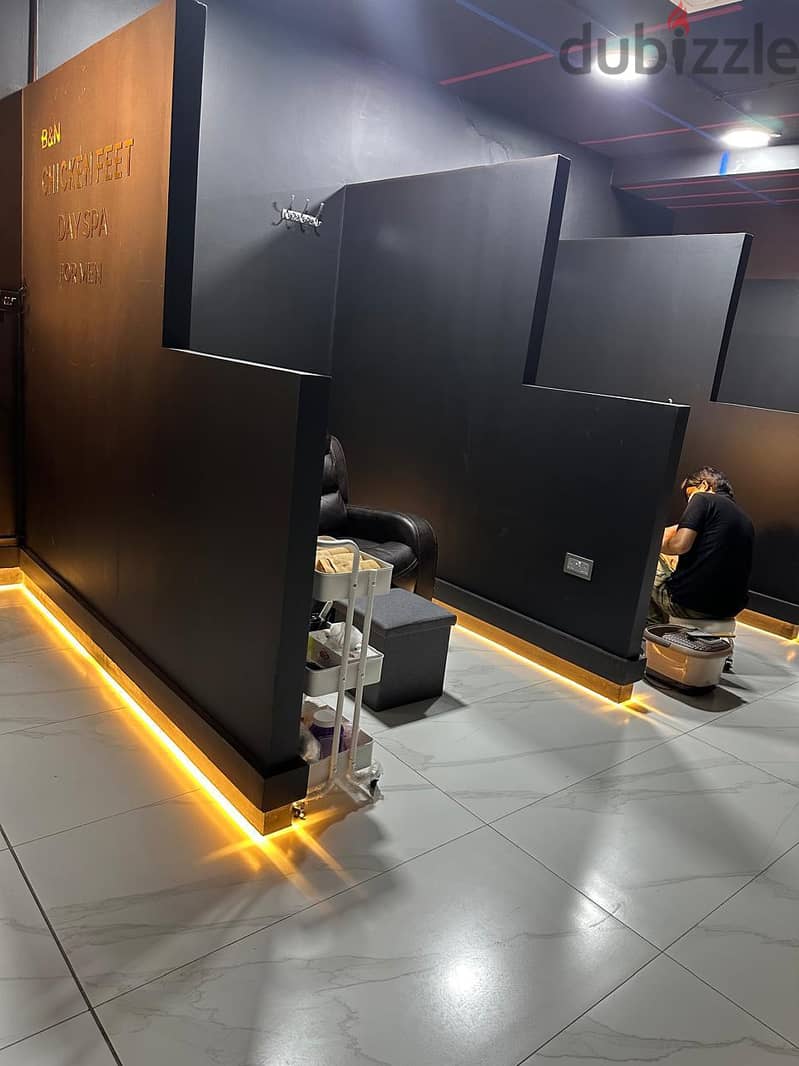 AL KHOUD - FOR SALE or RENT to OPERATE Men's Massage Day Spa 16