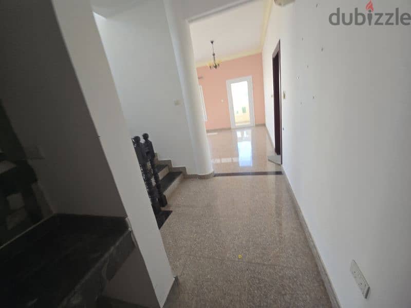 spacious  villa in south Mobelah near Indian school 7