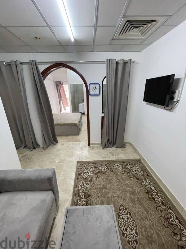 Furnished studio in Al Qurm, including bills 4