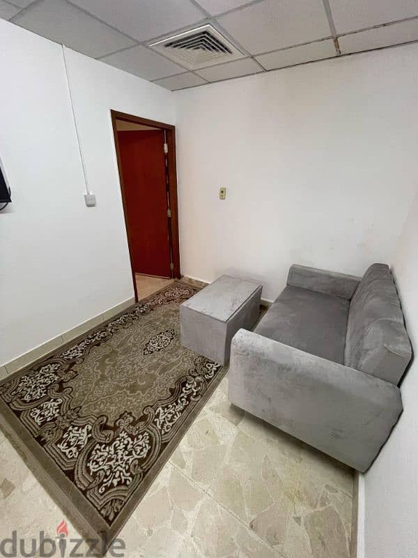 Furnished studio in Al Qurm, including bills 5