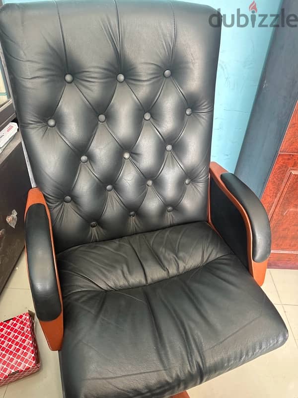 New and Used office chairs for Sale 0