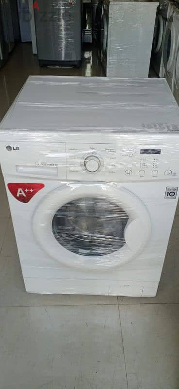 LG 7kg frontload washing machine 4