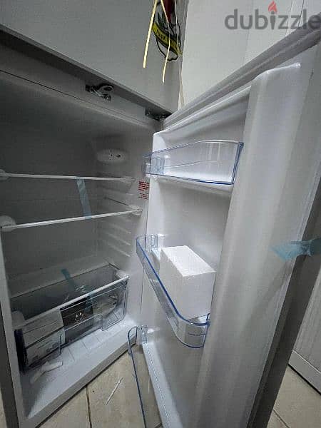 Geepas Fridge 3