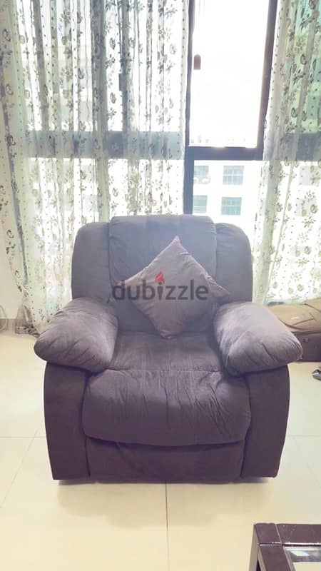 3+ 1 Sofa set for sale 0