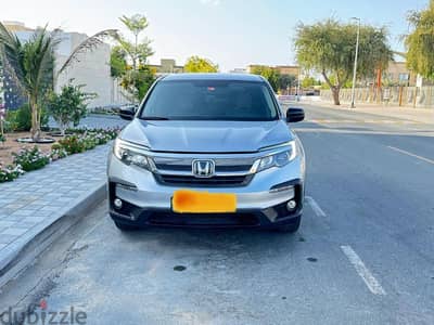 Honda pilot V6 3.5 GCC in immaculate condition, Expat driven