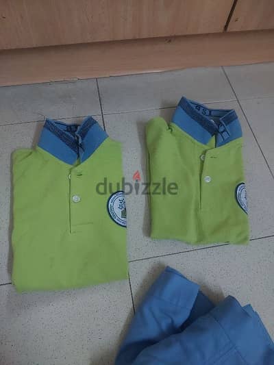 indian school bousher uniform L/xl size  boy girl  comen t_shirt