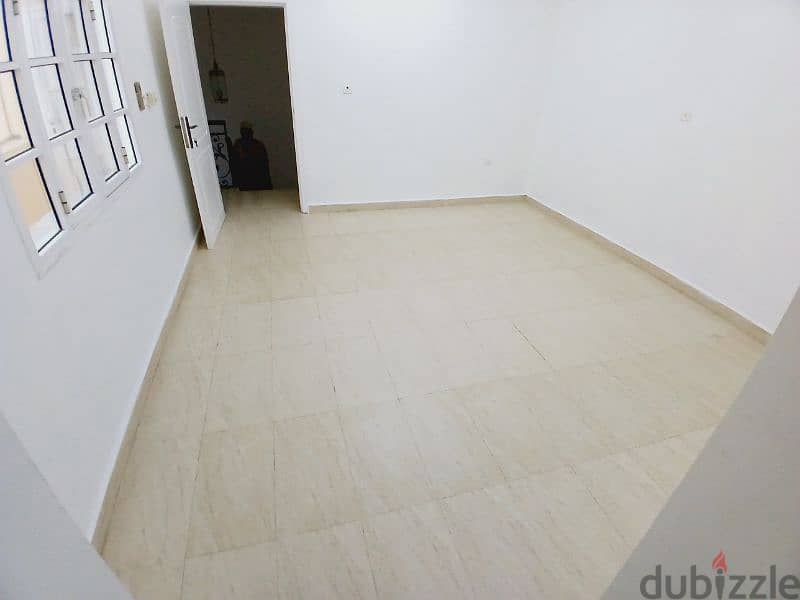 Ghubrah south villa for rent 11