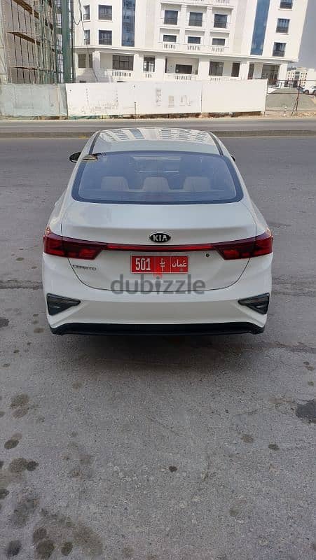 Sedan Kia Cerato 7 Rials Day* 1