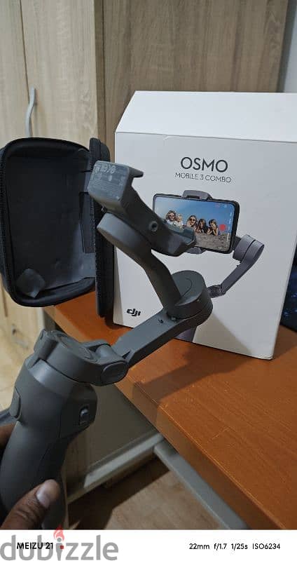 DJI OSMO Mobile 3 Gimbal 3