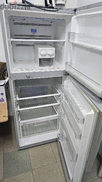 Hitachi Refrigerator-freezer 0