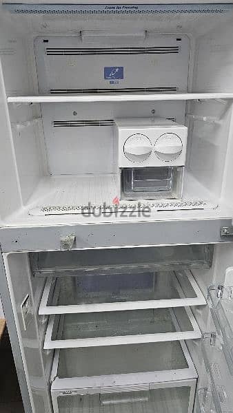 Hitachi Refrigerator-freezer 2