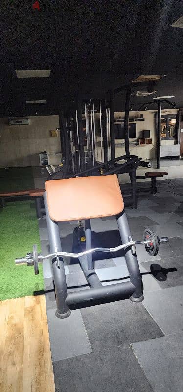 صالة رياضية للبيع GYM FOR SALE