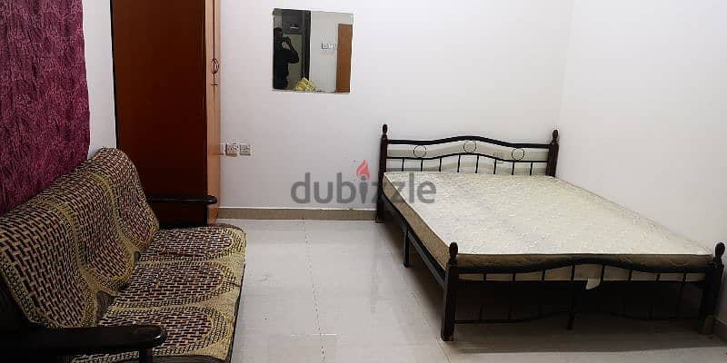 Best Room with Attached Bathroom, Mabailah BP, Near Lulu 2