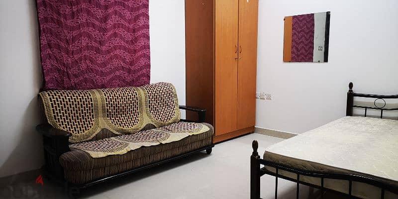 Best Room with Attached Bathroom, Mabailah BP, Near Lulu 4