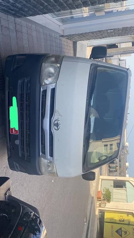 Toyota closed Van with refrigerator 0