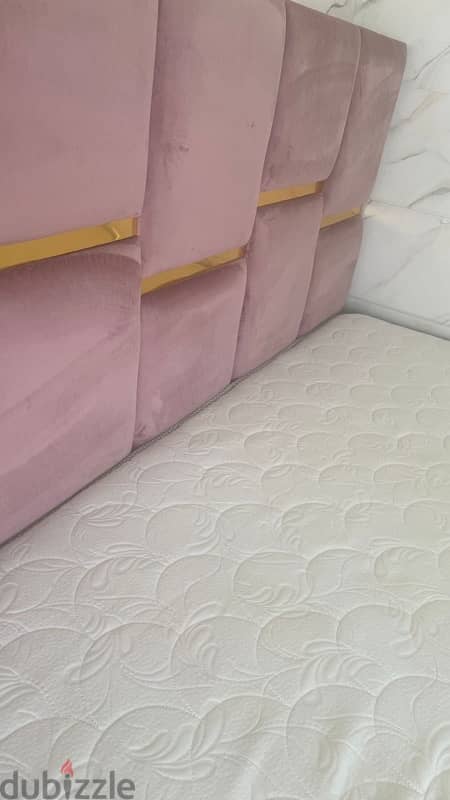 king size with mattress excellent condition 0