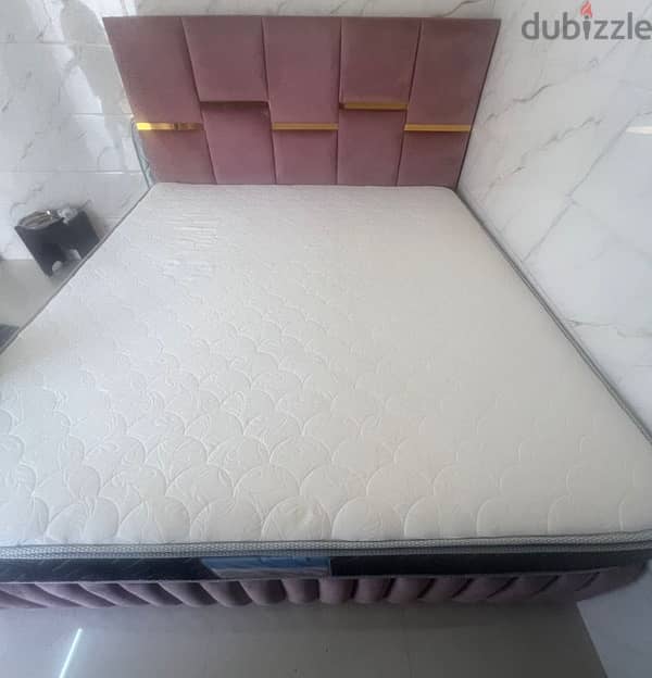 king size with mattress excellent condition 3